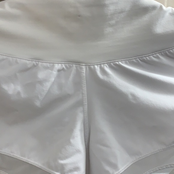 Lululemon Mind Over Miles Short - White - 4 - Picture 7 of 8